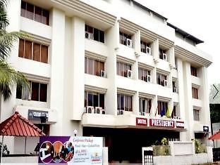 Presidency Landmark Hotel Daman Esterno foto